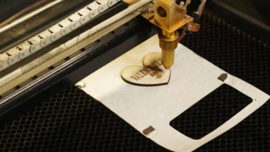 Top-Materialien und Techniken für hochwertige lasergeschnittene Beschilderungen